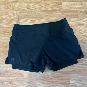 Arc’teryx KAPTA SHORT 3.5" WOMEN'S size Medium in Black